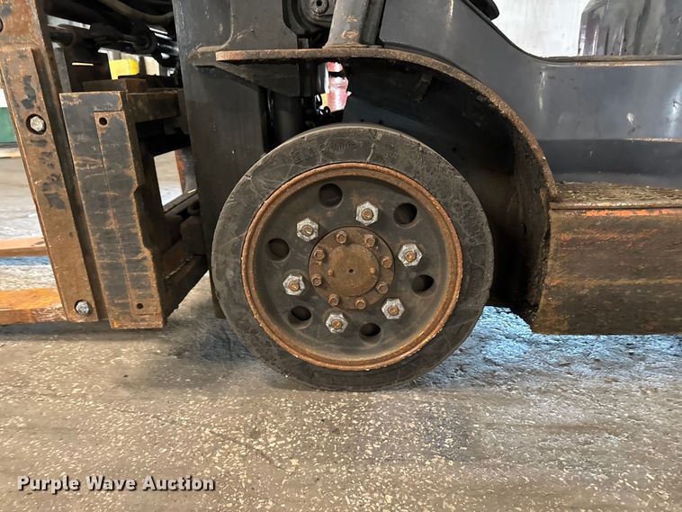 image for item FB5532 Toyota 8FGCU25 forklift