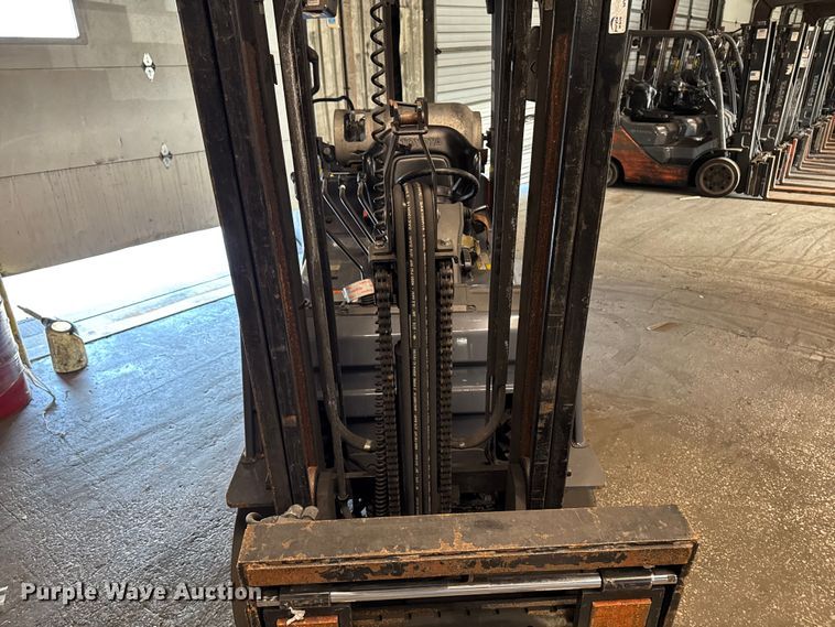 image for item FB5533 Toyota 8FGCU25 forklift