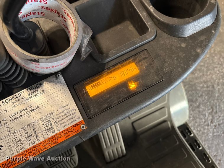 image for item FB5533 Toyota 8FGCU25 forklift