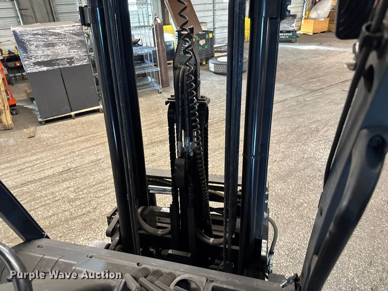 image for item FB5533 Toyota 8FGCU25 forklift