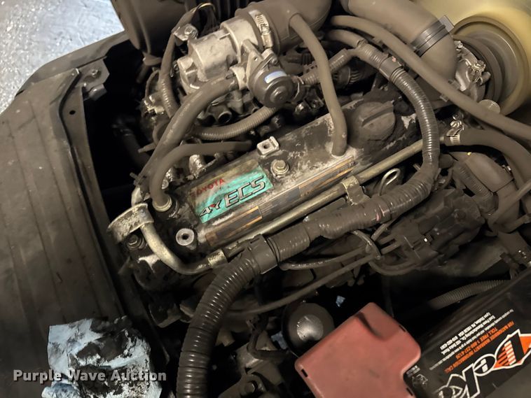 image for item FB5533 Toyota 8FGCU25 forklift