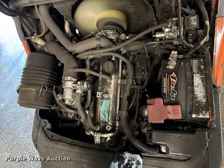 image for item FB5533 Toyota 8FGCU25 forklift