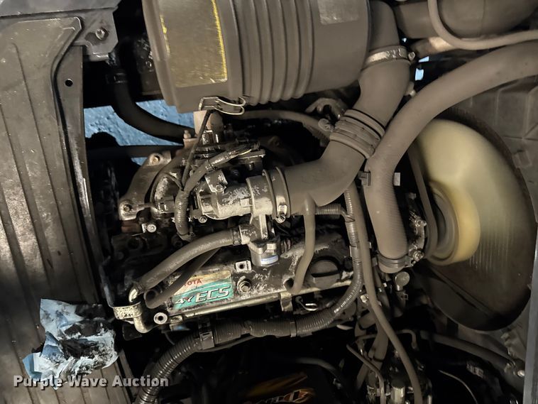 image for item FB5533 Toyota 8FGCU25 forklift