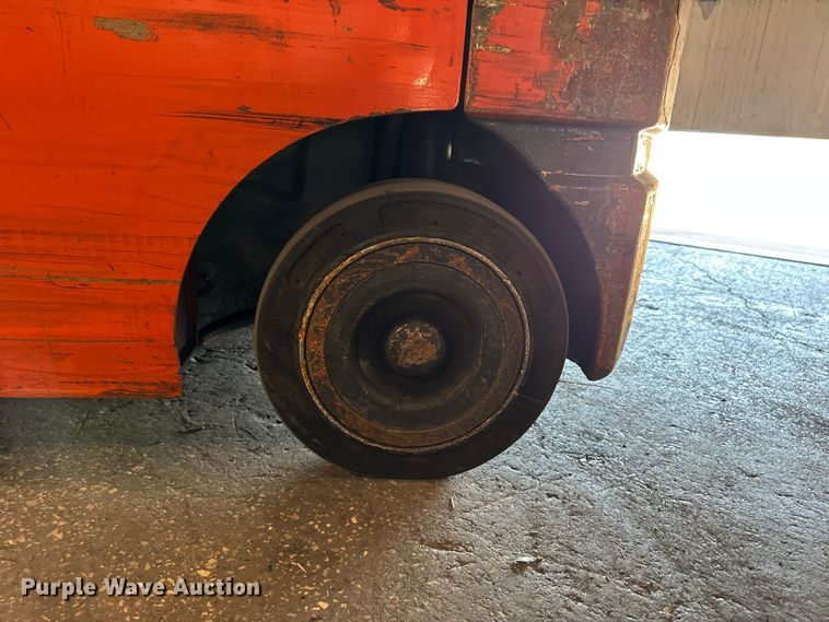 image for item FB5533 Toyota 8FGCU25 forklift