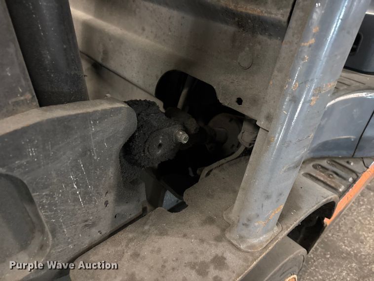 image for item FB5534 Toyota 8FGCU25 forklift