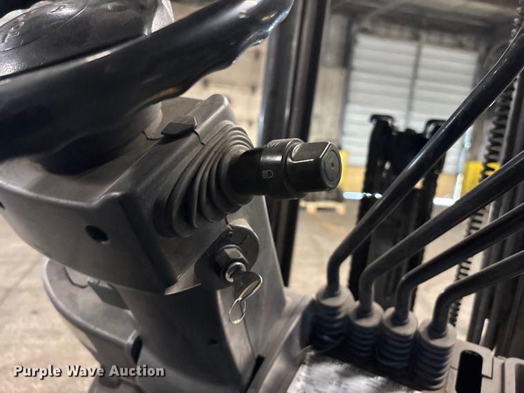 image for item FB5534 Toyota 8FGCU25 forklift