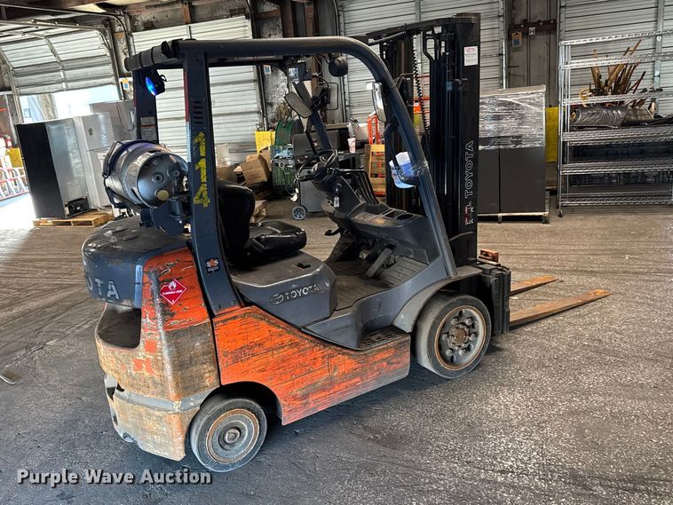 image for item FB5535 Toyota 8FGCU25 forklift