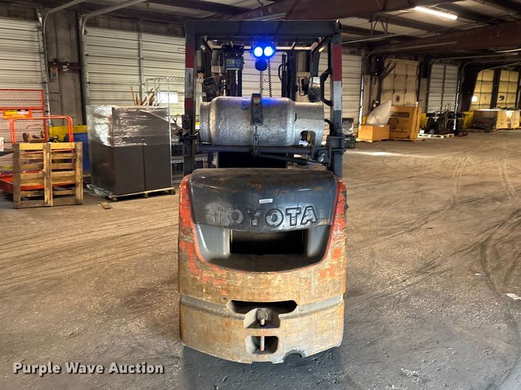 image for item FB5535 Toyota 8FGCU25 forklift