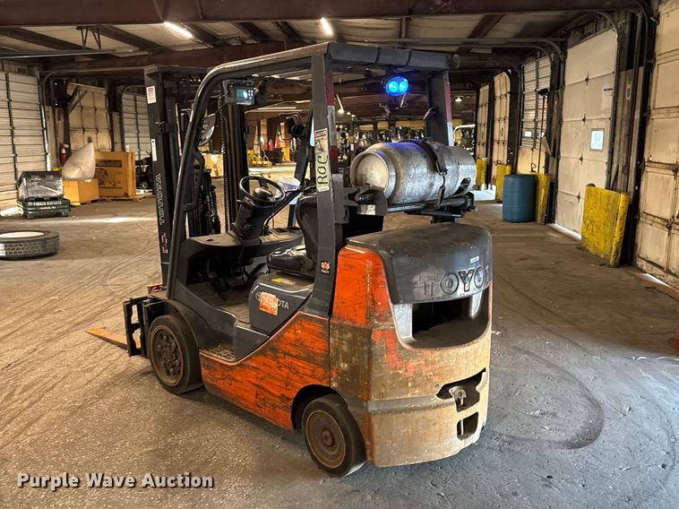 image for item FB5535 Toyota 8FGCU25 forklift