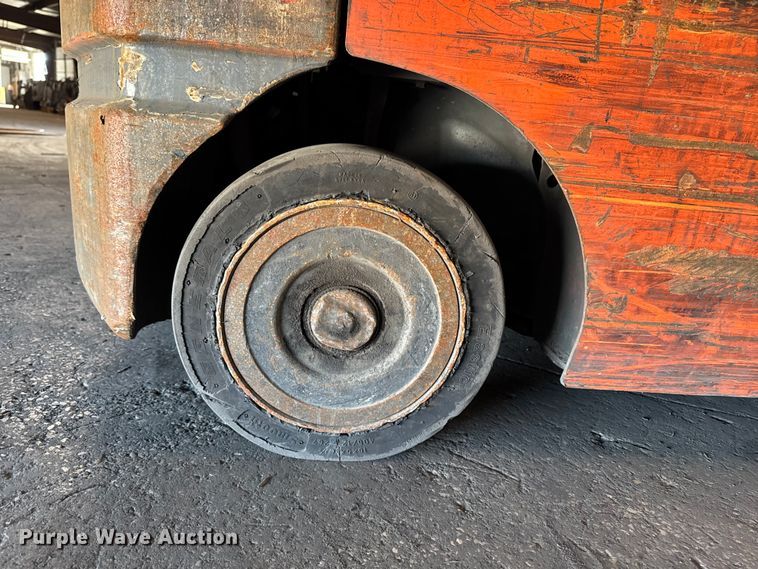 image for item FB5535 Toyota 8FGCU25 forklift