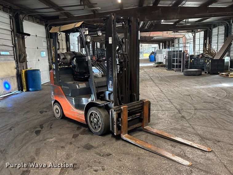 image for item FB5536 Toyota 8FGCU25 forklift