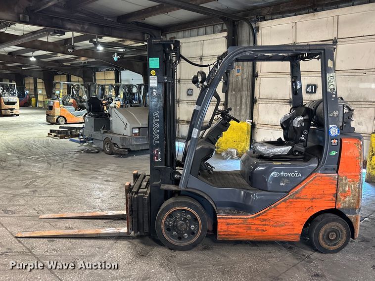 image for item FB5536 Toyota 8FGCU25 forklift