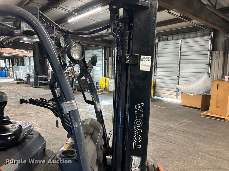 image for item FB5536 Toyota 8FGCU25 forklift