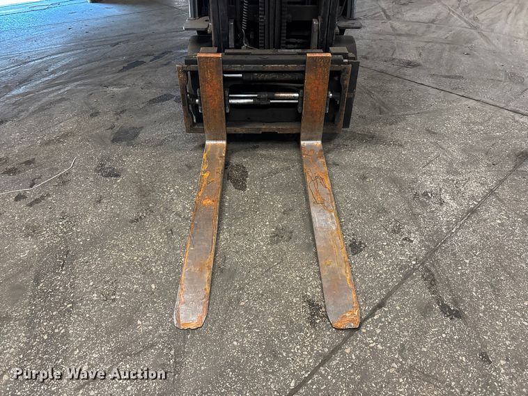 image for item FB5536 Toyota 8FGCU25 forklift