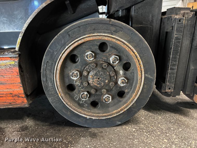 image for item FB5536 Toyota 8FGCU25 forklift