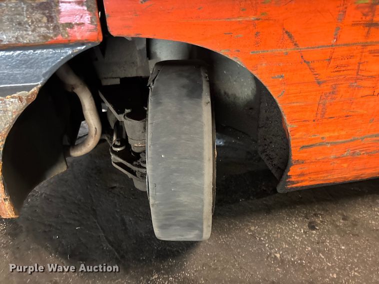 image for item FB5536 Toyota 8FGCU25 forklift