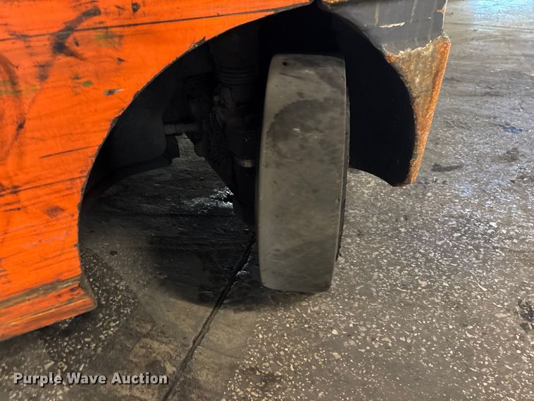 image for item FB5536 Toyota 8FGCU25 forklift