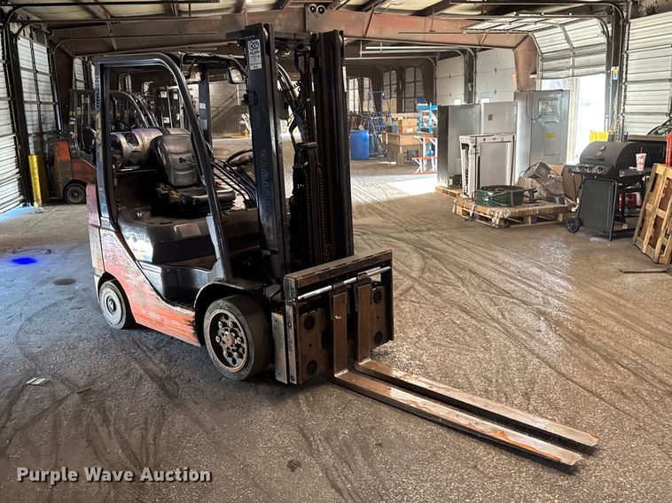 image for item FB5537 Toyota 8FGCU25 forklift