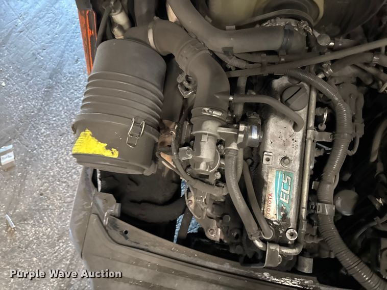 image for item FB5537 Toyota 8FGCU25 forklift