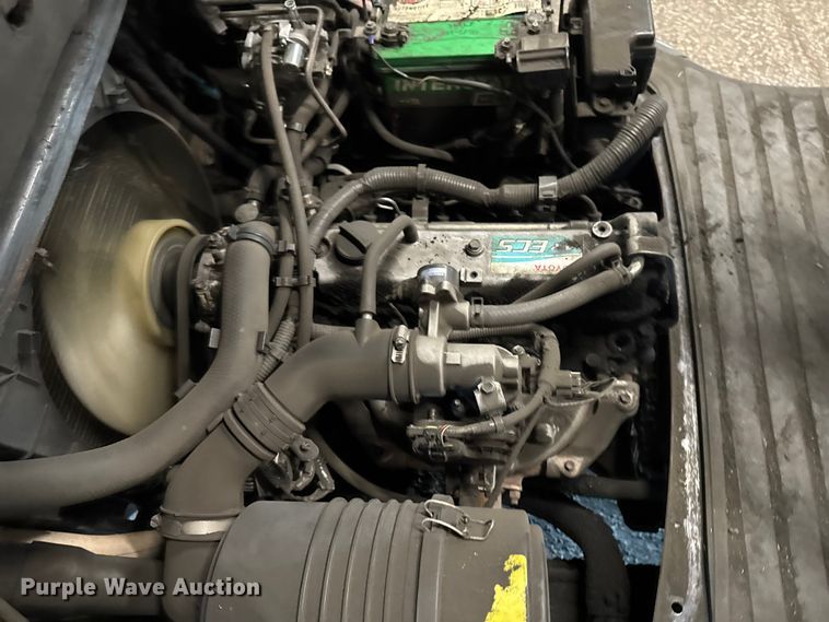 image for item FB5537 Toyota 8FGCU25 forklift