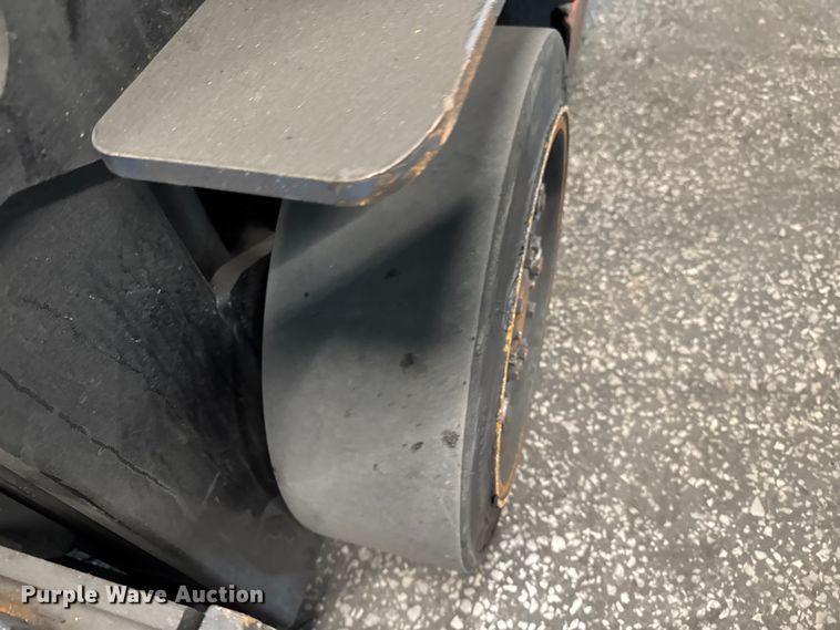 image for item FB5537 Toyota 8FGCU25 forklift