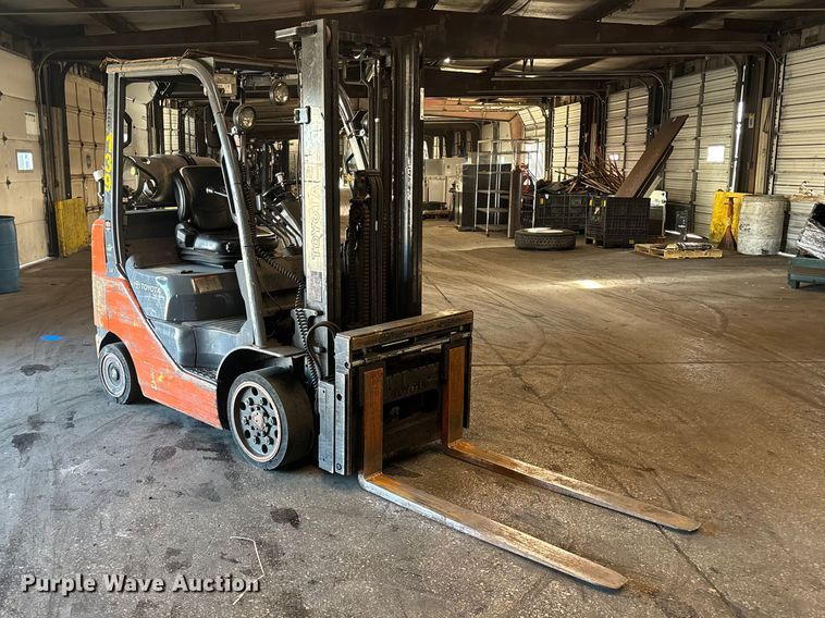 image for item FB5538 Toyota 8FGCU25 forklift