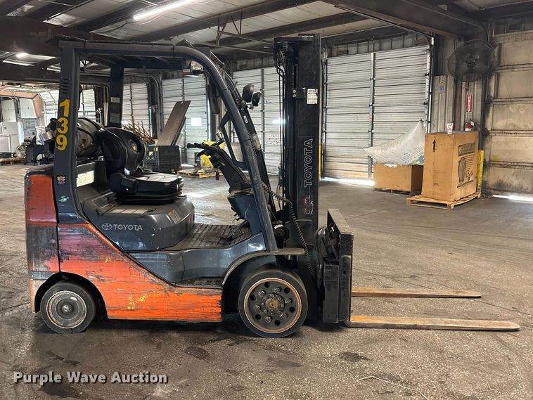 image for item FB5538 Toyota 8FGCU25 forklift