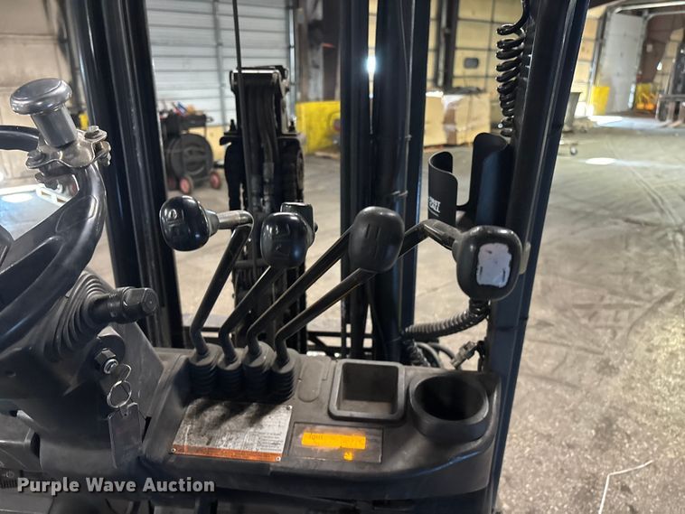 image for item FB5538 Toyota 8FGCU25 forklift