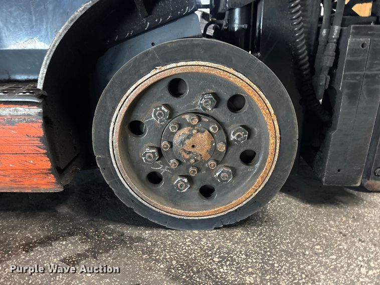 image for item FB5538 Toyota 8FGCU25 forklift