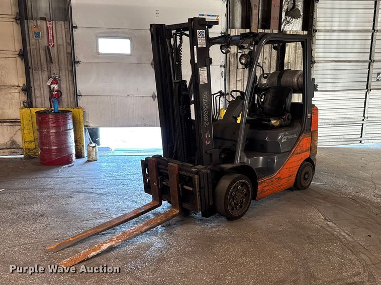 image for item FB5539 Toyota 8FGCU25 forklift