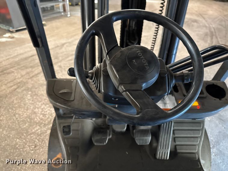 image for item FB5539 Toyota 8FGCU25 forklift