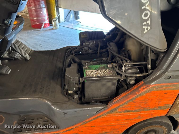 image for item FB5539 Toyota 8FGCU25 forklift
