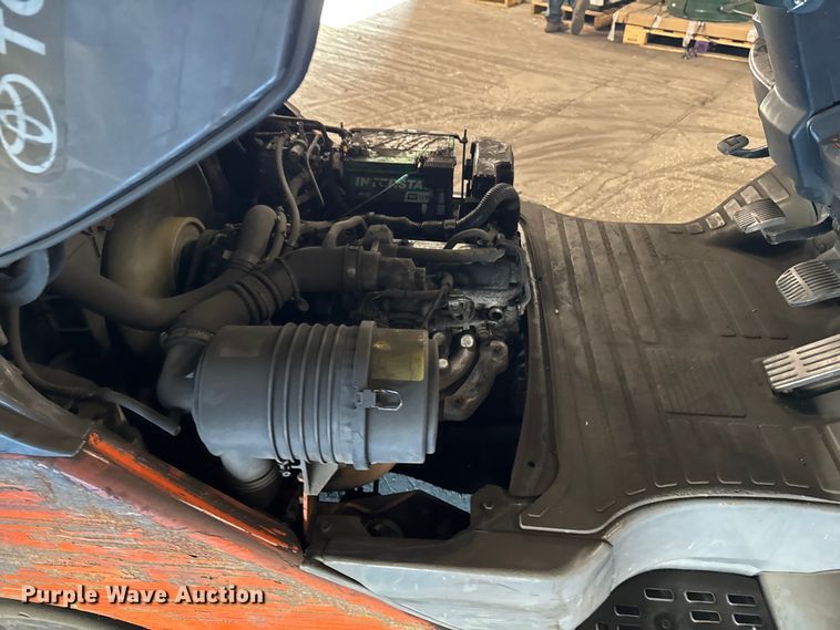 image for item FB5539 Toyota 8FGCU25 forklift