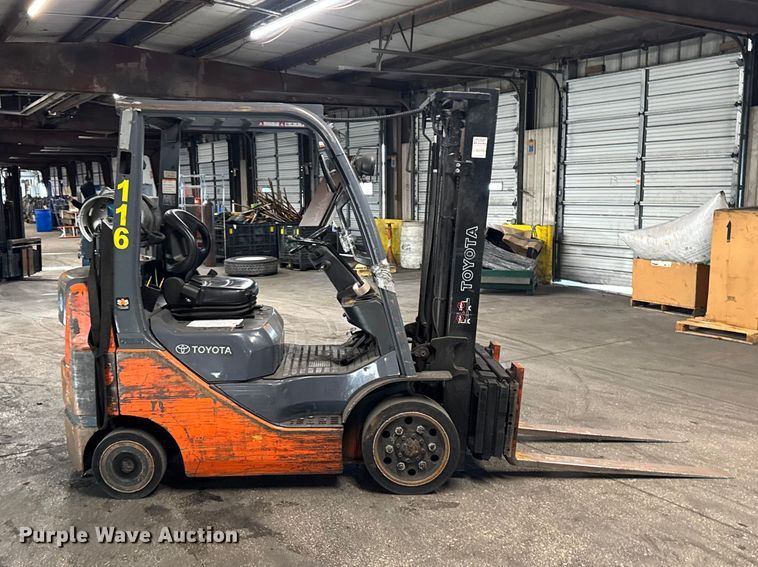 image for item FB5540 Toyota 8FGCU25 forklift