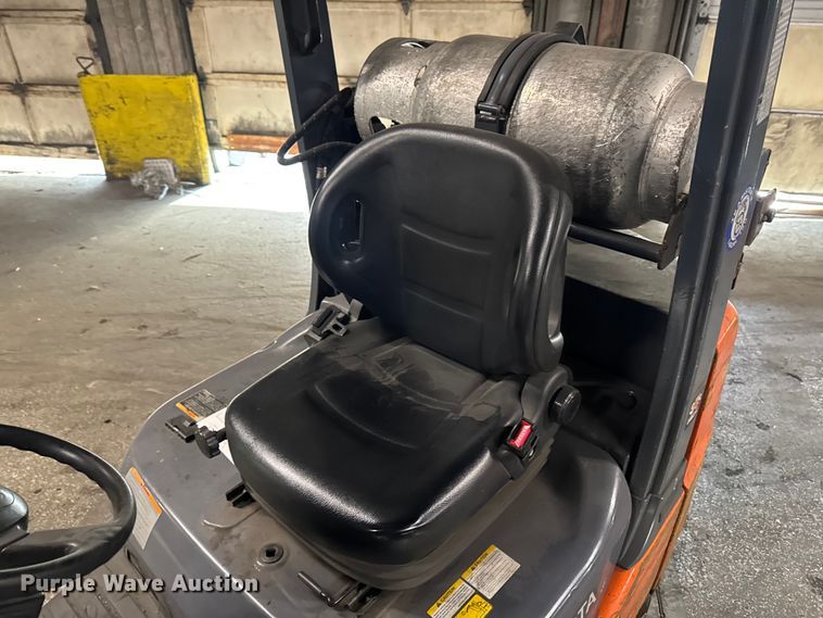 image for item FB5540 Toyota 8FGCU25 forklift