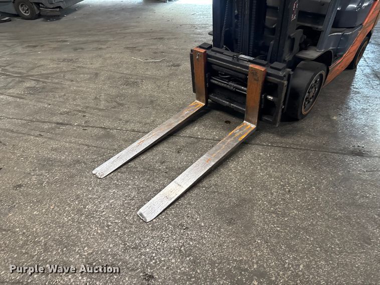 image for item FB5540 Toyota 8FGCU25 forklift