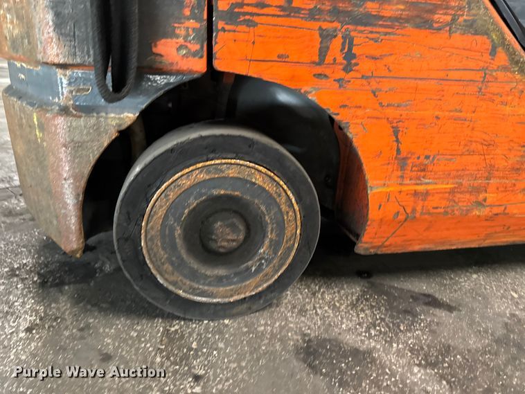 image for item FB5540 Toyota 8FGCU25 forklift