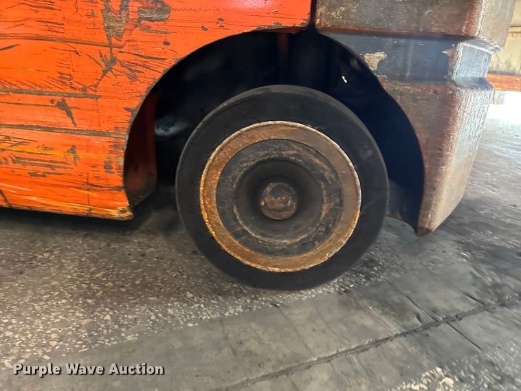 image for item FB5540 Toyota 8FGCU25 forklift