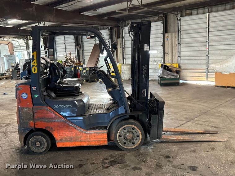 image for item FB5541 Toyota 8FGCU25 forklift