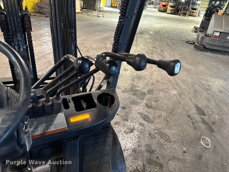 image for item FB5541 Toyota 8FGCU25 forklift