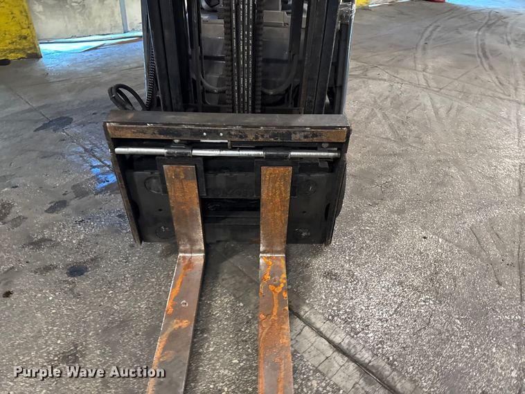 image for item FB5541 Toyota 8FGCU25 forklift