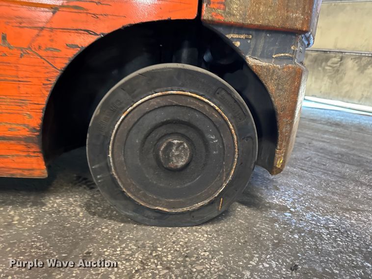 image for item FB5541 Toyota 8FGCU25 forklift