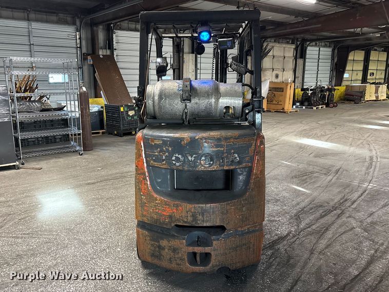 image for item FB5542 Toyota 8FGCU25 forklift