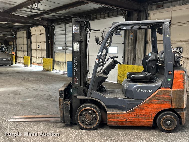 image for item FB5542 Toyota 8FGCU25 forklift