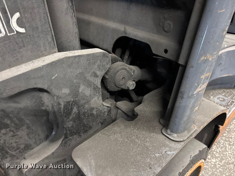 image for item FB5542 Toyota 8FGCU25 forklift