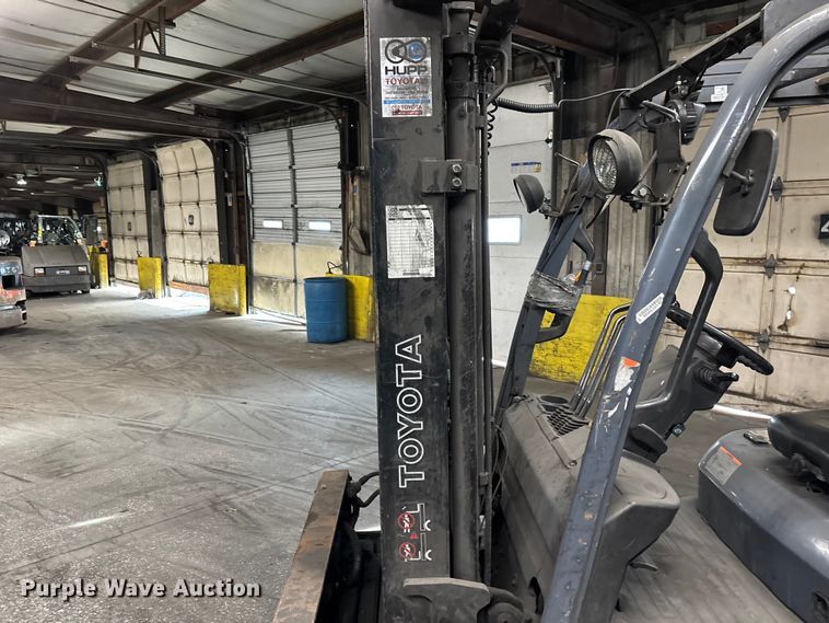 image for item FB5542 Toyota 8FGCU25 forklift