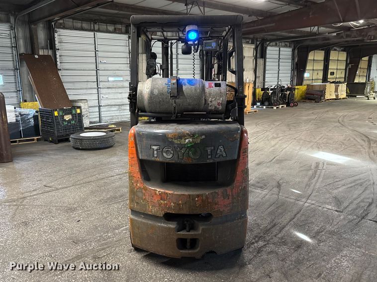 image for item FB5543 Toyota 8FGCU25 forklift