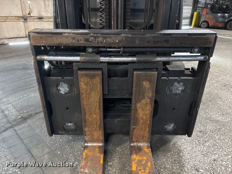 image for item FB5543 Toyota 8FGCU25 forklift