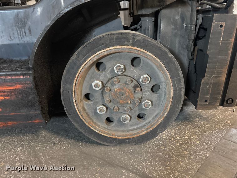 image for item FB5543 Toyota 8FGCU25 forklift