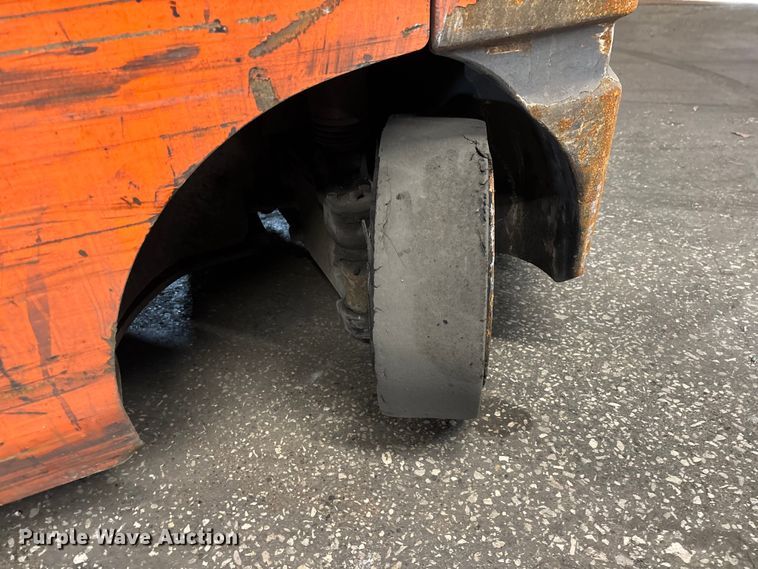 image for item FB5543 Toyota 8FGCU25 forklift